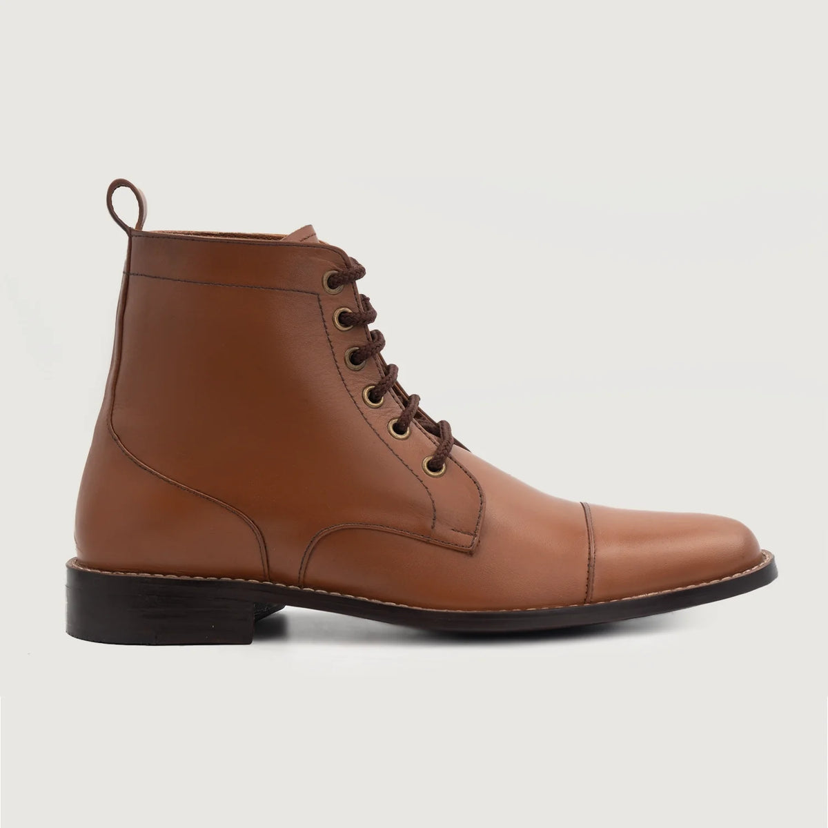 Tan Full-Grain leather Boots - Рантова конструкція Goodyear Welt та носок взуття