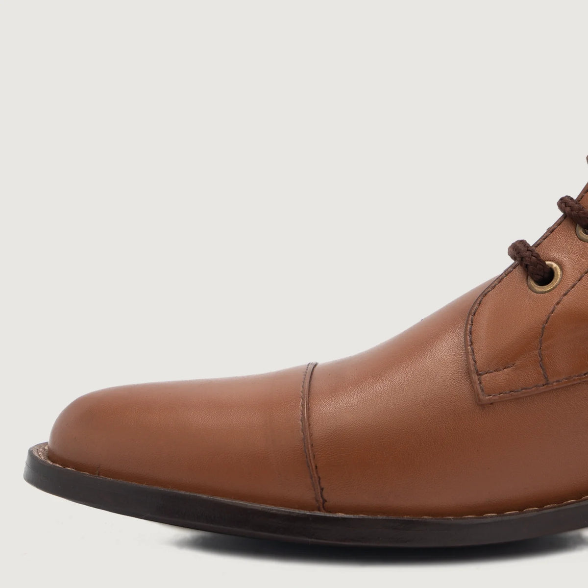 High-Traction Rubber Outsole & Lug Tread Pattern on Knight Derby Рудий Шкіряні черевики для Чоловіків For Men