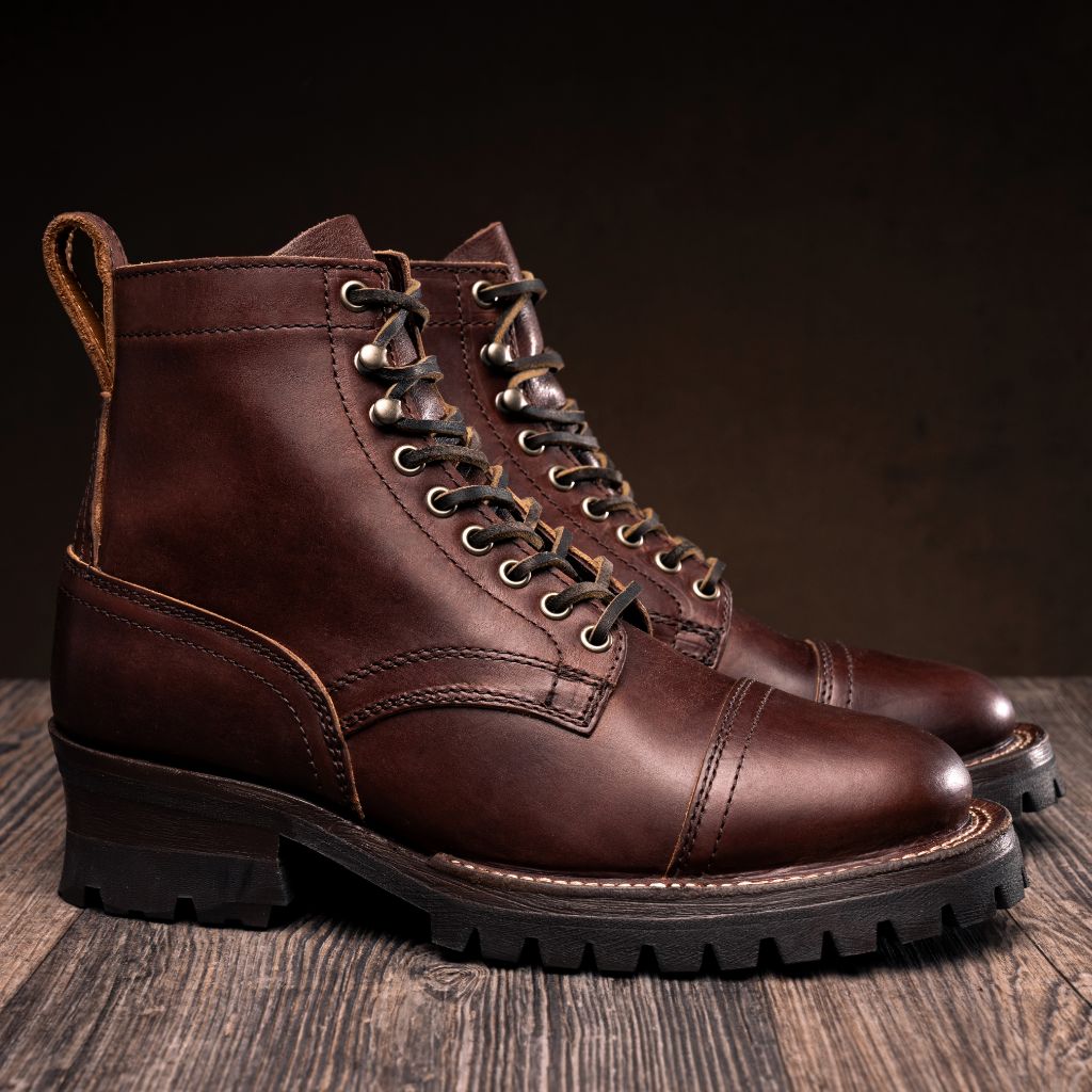 Challenger Whiskey Шкіряні черевики для Чоловіків in Classic Full-Grain Leather - Вигляд збоку | Купити в офіційному онлайн-магазині