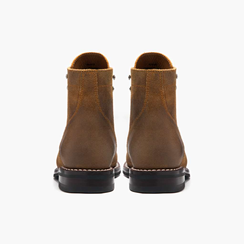 High-Traction Rubber Outsole & Lug Tread Pattern on Captain Safari Шкіряні черевики для Чоловіків