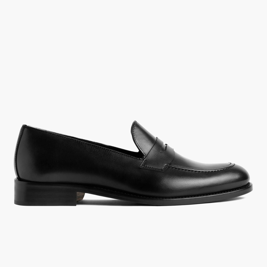 Black Full-Grain leather Sneakers - Рантова конструкція Goodyear Welt та носок взуття