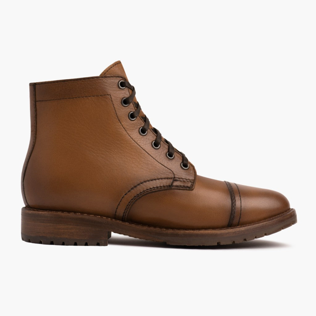 High-Traction Rubber Outsole & Lug Tread Pattern on Major Cuero Шкіряні черевики для Чоловіків