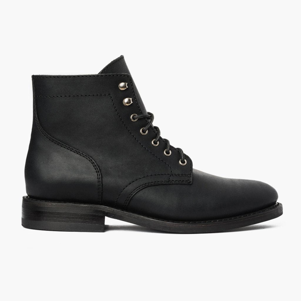 Black Full-Grain leather Boots - Рантова конструкція Goodyear Welt та носок взуття