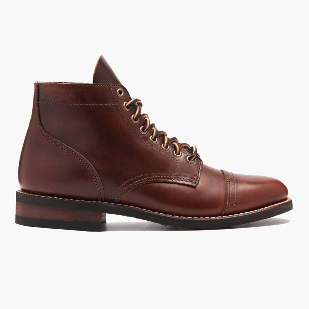 Classic Full-Grain leather Boots - Рантова конструкція Goodyear Welt та носок взуття