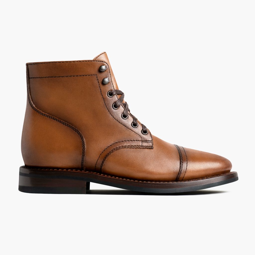 Classic Full-Grain leather Boots - Рантова конструкція Goodyear Welt та носок взуття