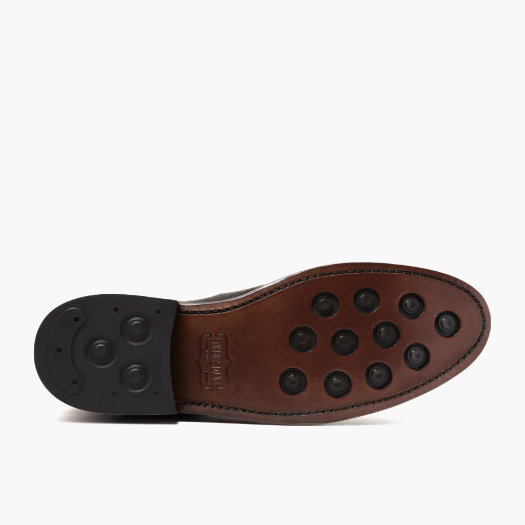 High-Traction Rubber Outsole & Lug Tread Pattern on Cavalier Shadow Grey Шкіряні черевики для Чоловіків