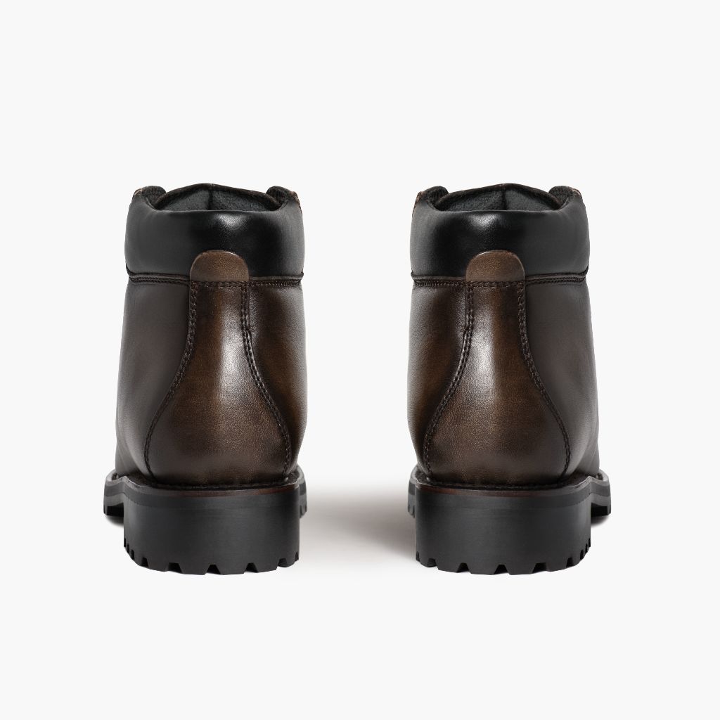 High-Traction Rubber Outsole & Lug Tread Pattern on Commander Jasper Шкіряні черевики для Чоловіків