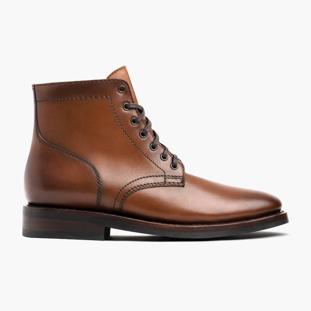 Classic Full-Grain leather Boots - Рантова конструкція Goodyear Welt та носок взуття