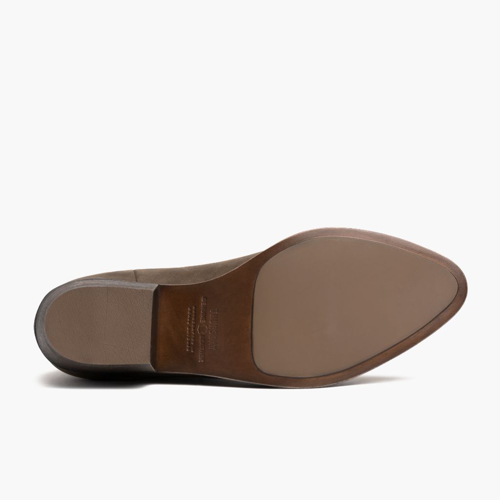 High-Traction Rubber Outsole & Lug Tread Pattern on Dreamer Bootie Tobacco Шкіряні черевики для Жінок