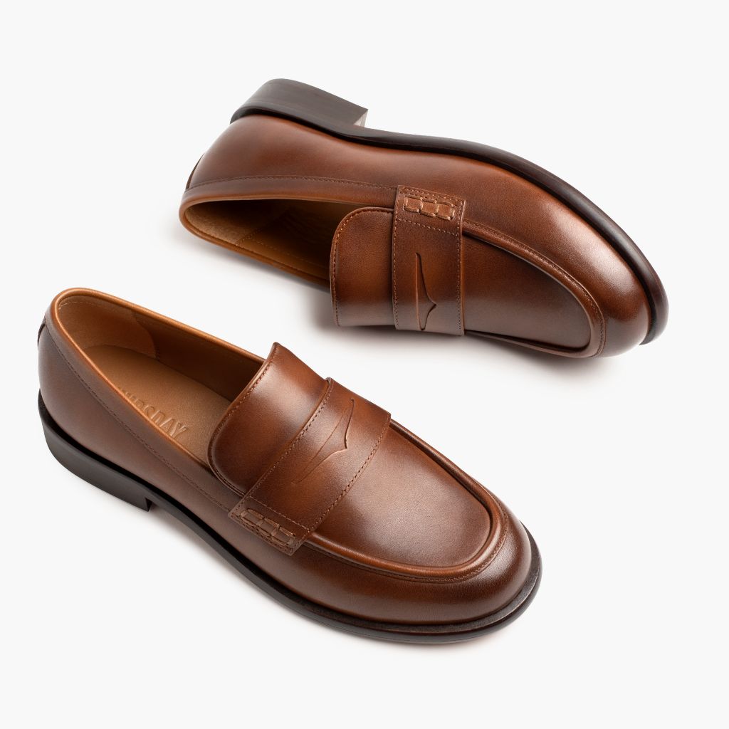 High-Traction Rubber Outsole & Lug Tread Pattern on Dress Penny Pecan Шкіряні черевики для Жінок