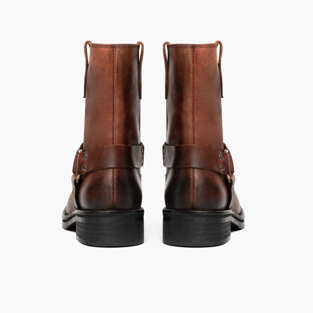 High-Traction Rubber Outsole & Lug Tread Pattern on Outlaw Rust Коричневий Шкіряні черевики для Жінок