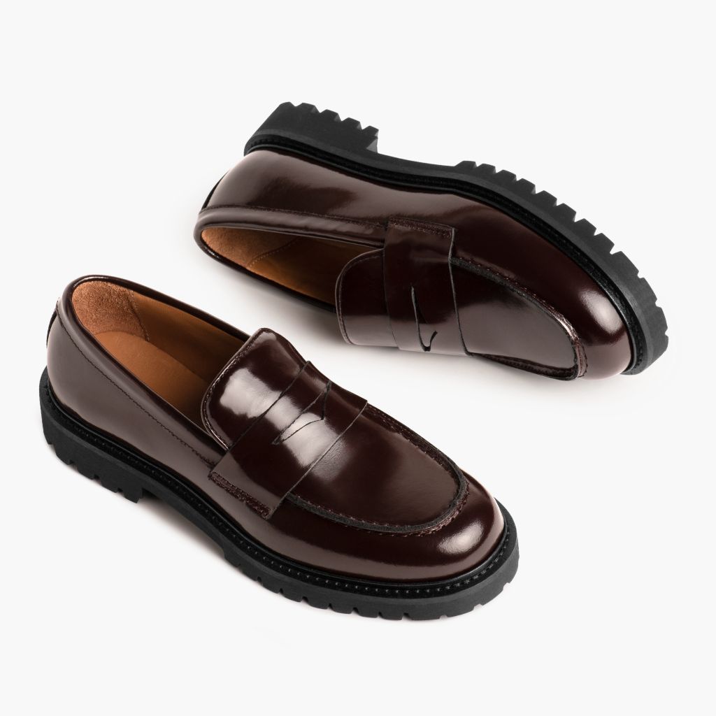 High-Traction Rubber Outsole & Lug Tread Pattern on Penny Бургунді Шкіряні черевики для Жінок