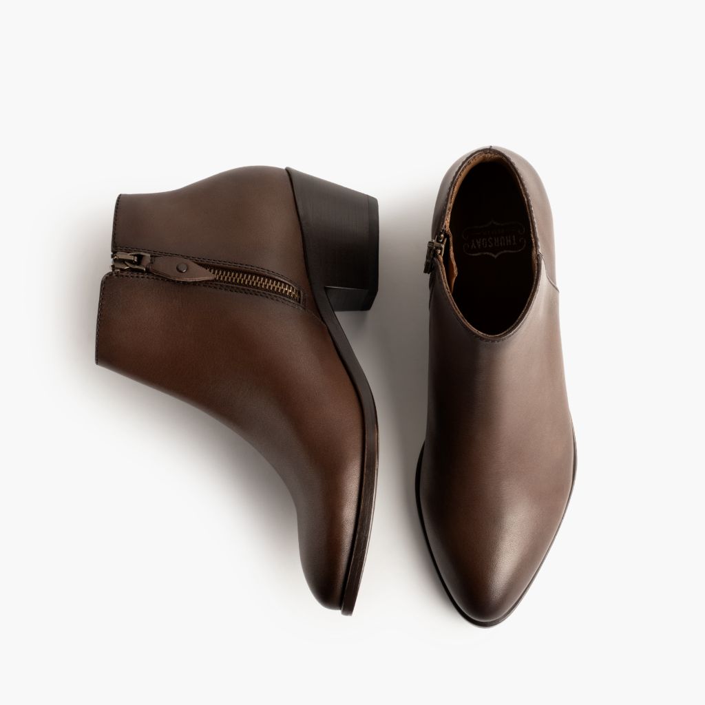 High-Traction Rubber Outsole & Lug Tread Pattern on Downtown Amaretto Шкіряні черевики для Жінок
