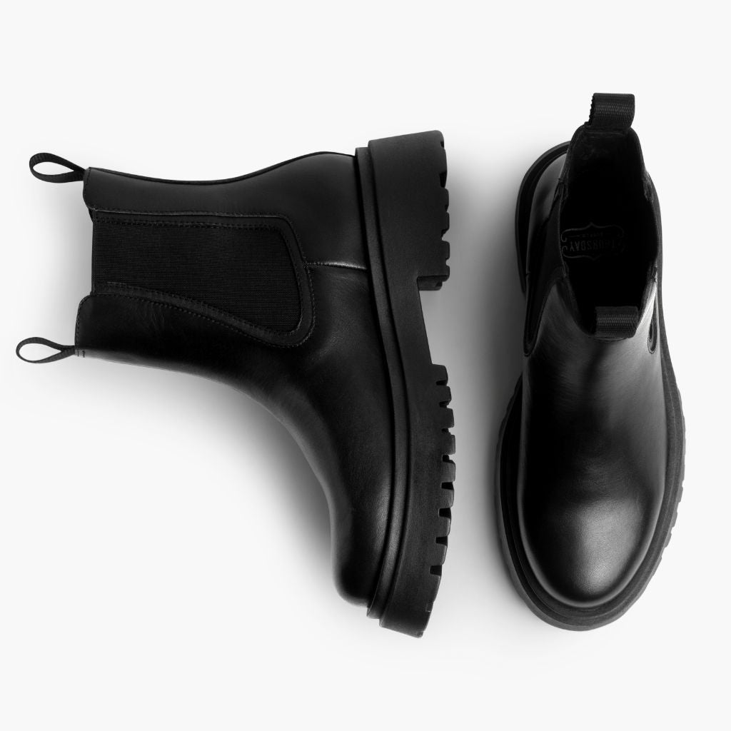 High-Traction Rubber Outsole & Lug Tread Pattern on Legend Platform Чорний Шкіряні черевики для Жінок