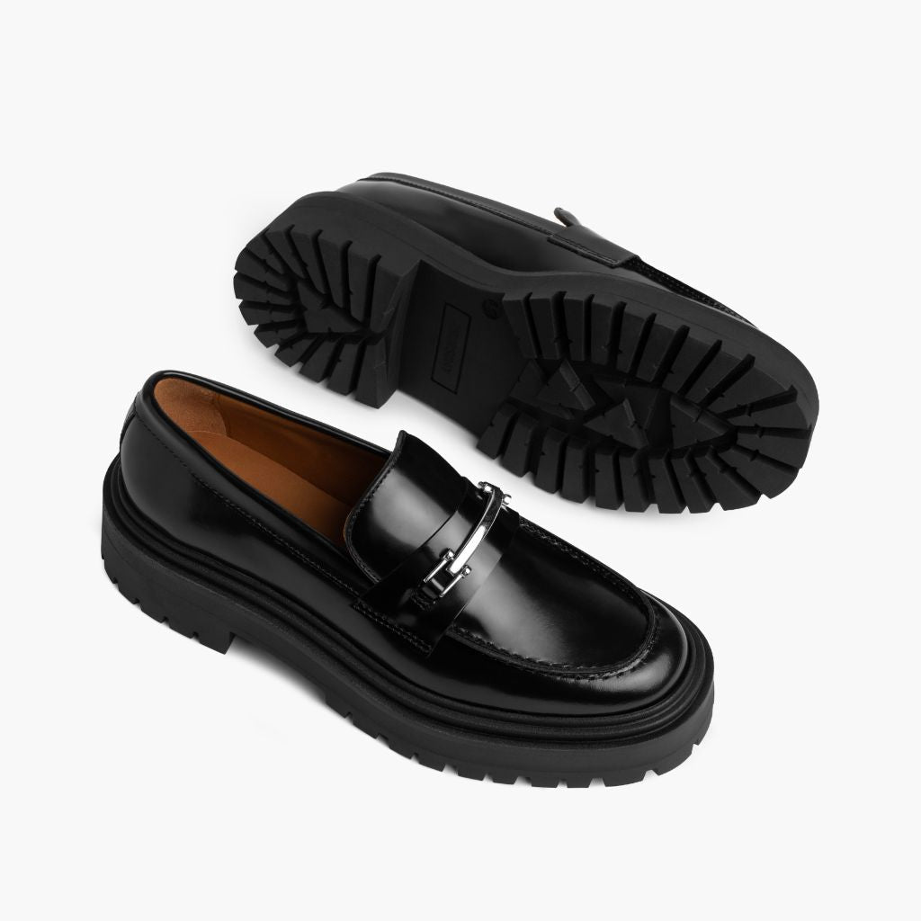 High-Traction Rubber Outsole & Lug Tread Pattern on Penny Platform Чорний & Silver Шкіряні лофери для Жінок