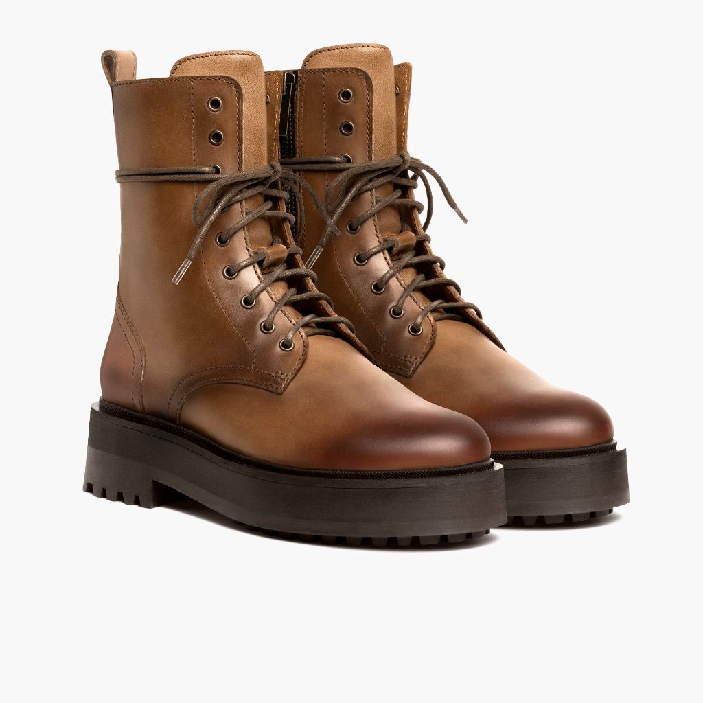 Classic Full-Grain leather Boots - Рантова конструкція Goodyear Welt та носок взуття