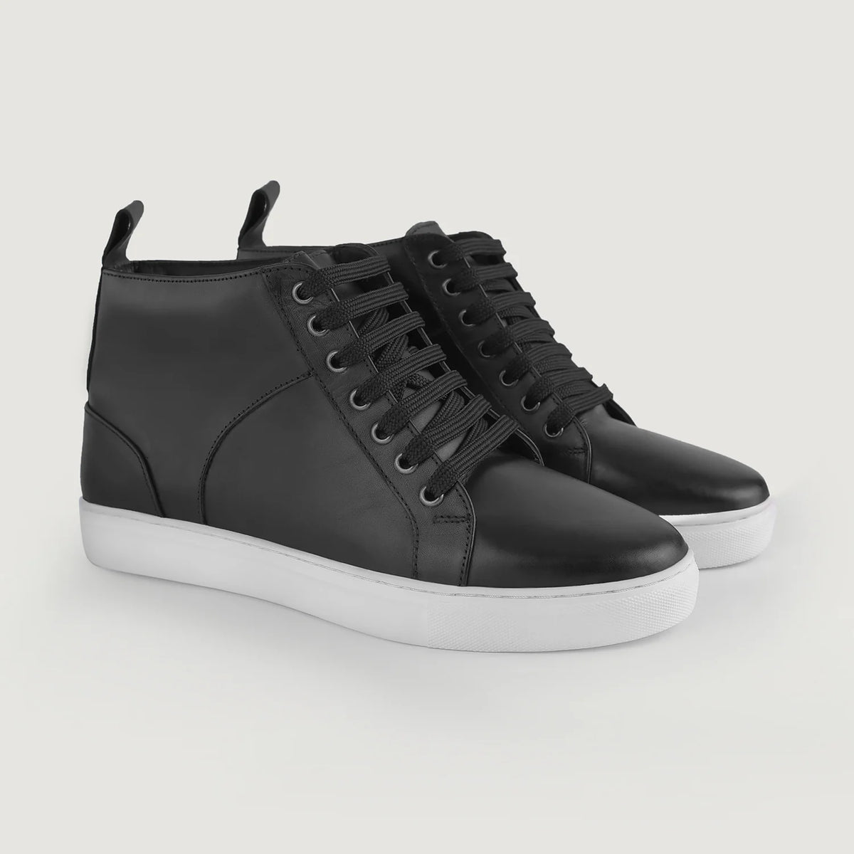 Marty High Top Чорний Шкіряні кеди для Чоловіків у натуральній чорній воловій шкірі - Вигляд збоку | Купити в офіційному онлайн-магазині