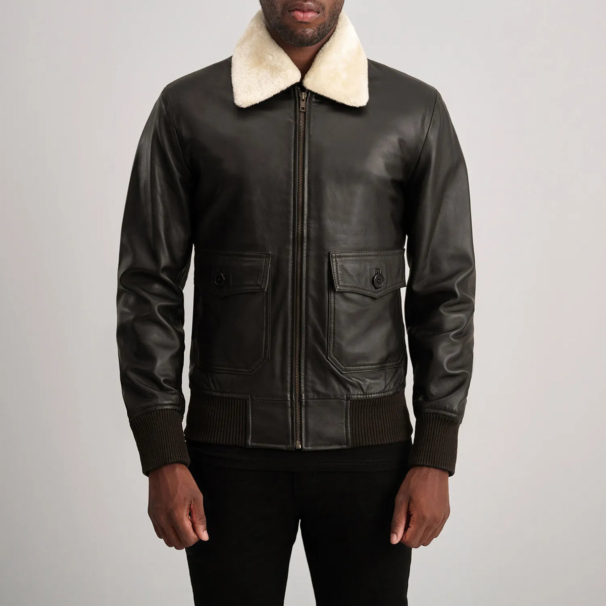 
Крупний план деталей of Shirt with Removable Fur & Zipper Hardware on Airin G-1 Коричневий & Cream Шкіряний бомбер для Чоловіків