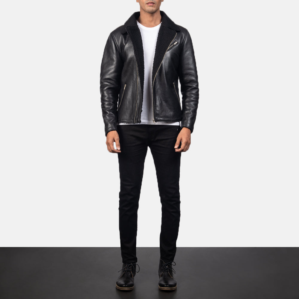 Close-Up Detail of Notch &amp; Zipper Hardware on Men's Alberto Shearling Black Leather Jacket