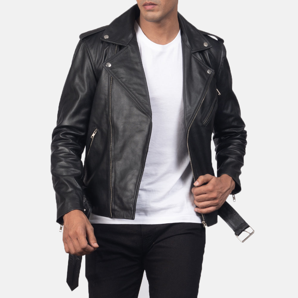 
Крупний план деталей of Notch & Zipper & Waist belt Hardware on Allaric Alley Black Leather Biker Jacket