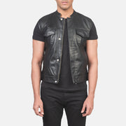 
Atlas Moto Чорний Шкіряний жилет для Чоловіків in Black Sheepskin Leather - Вигляд спереду та приталений силует | Купити в офіційному онлайн-магазині