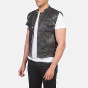 
Brown Sheepskin Leather Biker Jacket - Вигляд ззаду з ідеальною посадкою по плечах та рівним подолом