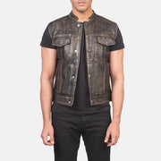 
Atlas Moto Distressed Коричневий Шкіряний жилет для Чоловіків in Distressed Brown Sheepskin Leather - Вигляд спереду та приталений силует | Купити в офіційному онлайн-магазині