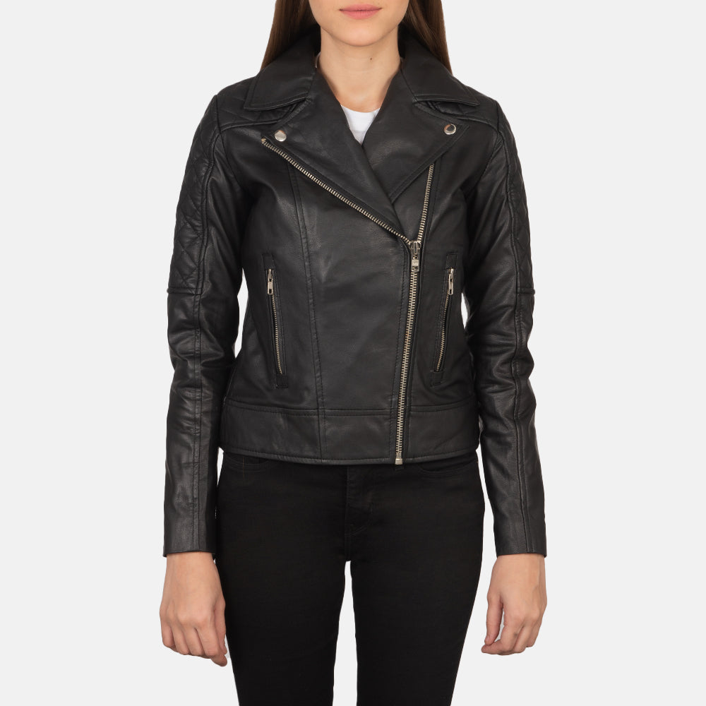
Крупний план деталей of Notch & Zipper Hardware on Carolyn Quilted Black Biker Jacket