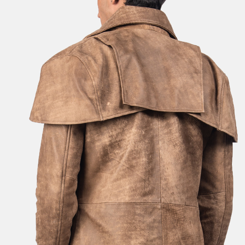 
Крупний план деталей of Classic Collar & Heavy-Duty Zipper Hardware on Classic Коричневий Leather Duster для Чоловіків
