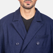
Крупний план деталей of Notch & Button Hardware on Blue Wool Double Breasted Coat