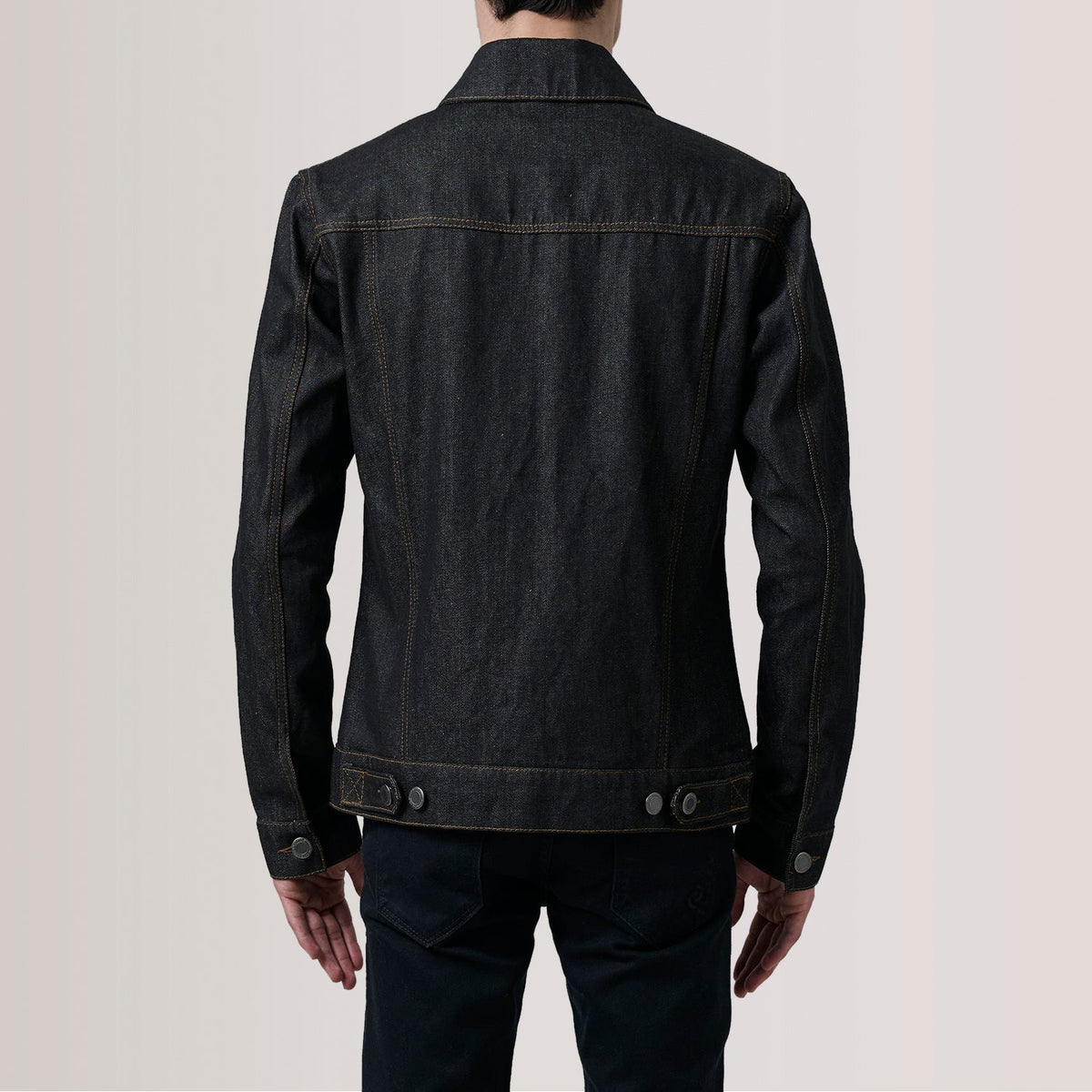 
Крупний план деталей of Classic Collar & Heavy-Duty Zipper Hardware on Conard Faded Чорний Denim Trucker Шкіряна куртка для Чоловіків For Men