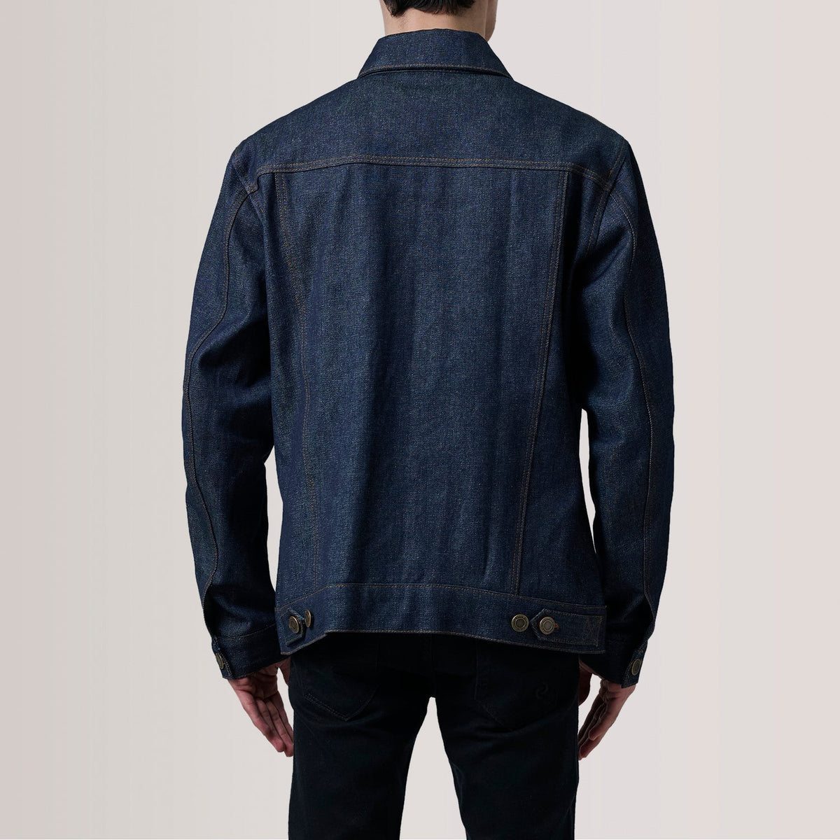 
Крупний план деталей of Classic Collar & Heavy-Duty Zipper Hardware on Conard Ash Grey Denim Trucker Jacket For Men