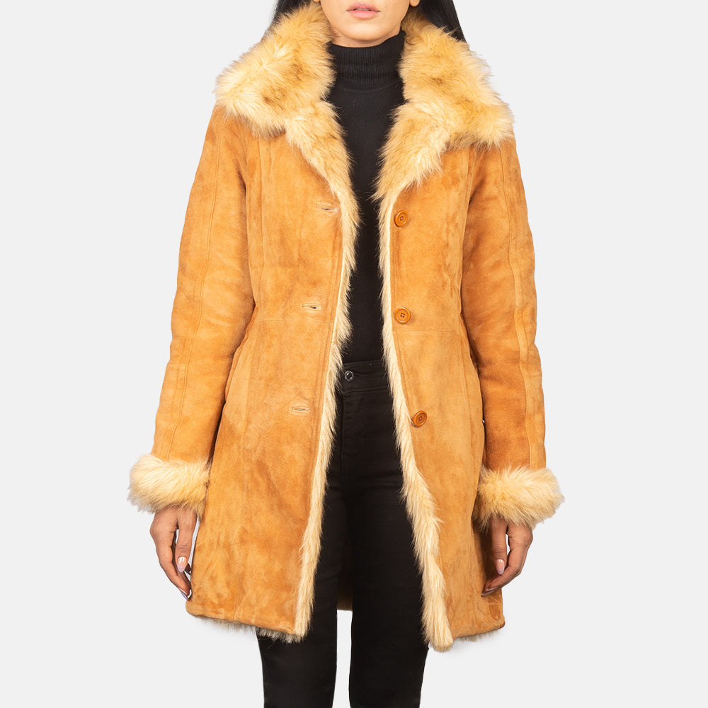 
Erica Beige Leather Coat in Distressed Beige Goatskin Suede - Вигляд спереду та приталений силует | Купити в офіційному онлайн-магазині