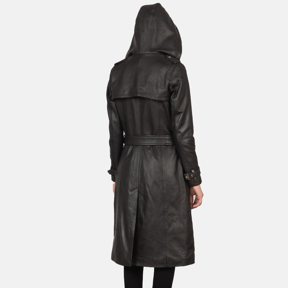 Крупний план деталей of Hooded & Button + Belt Hardware on Fixon Hooded Brown Trench Coat