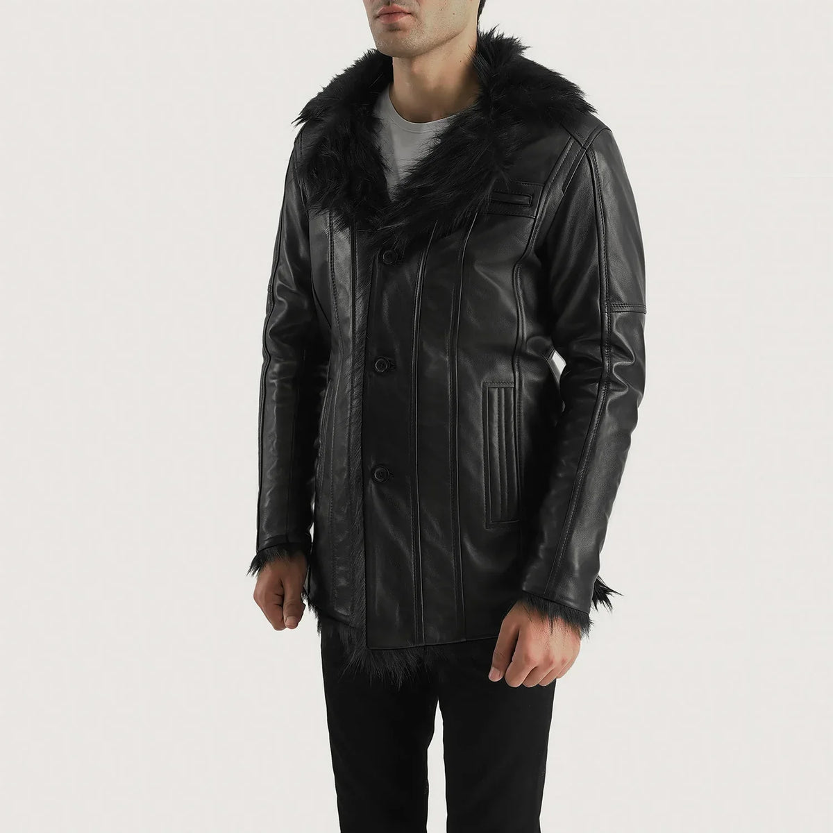
Black Sheepskin Leather Aviator Jacket - Вигляд ззаду з ідеальною посадкою по плечах та рівним подолом
