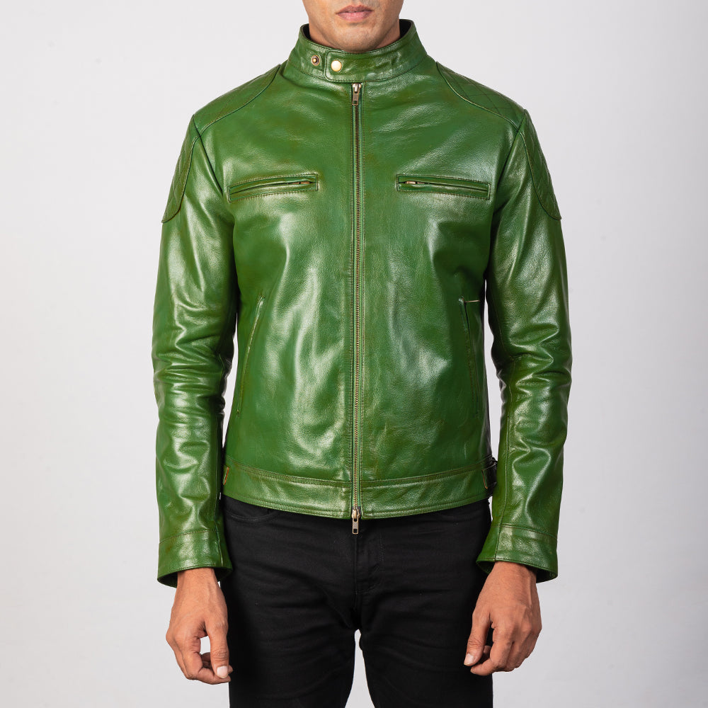 
Gatsby Quilted Green Leather Biker Jacket - Вигляд збоку з ергономічним кроєм рукава