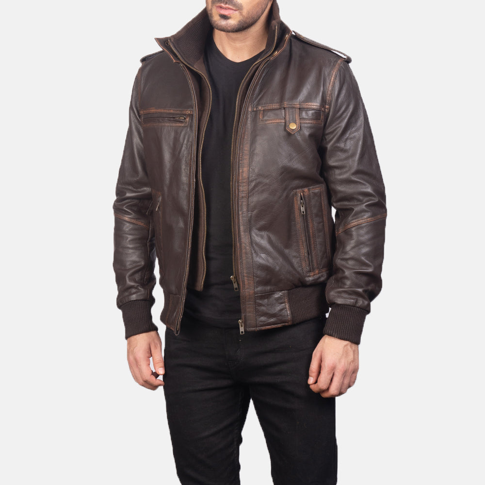 
Street Brown Leather Bomber Jacket in Brown Goatskin Leather - Вигляд спереду та приталений силует | Купити в офіційному онлайн-магазині