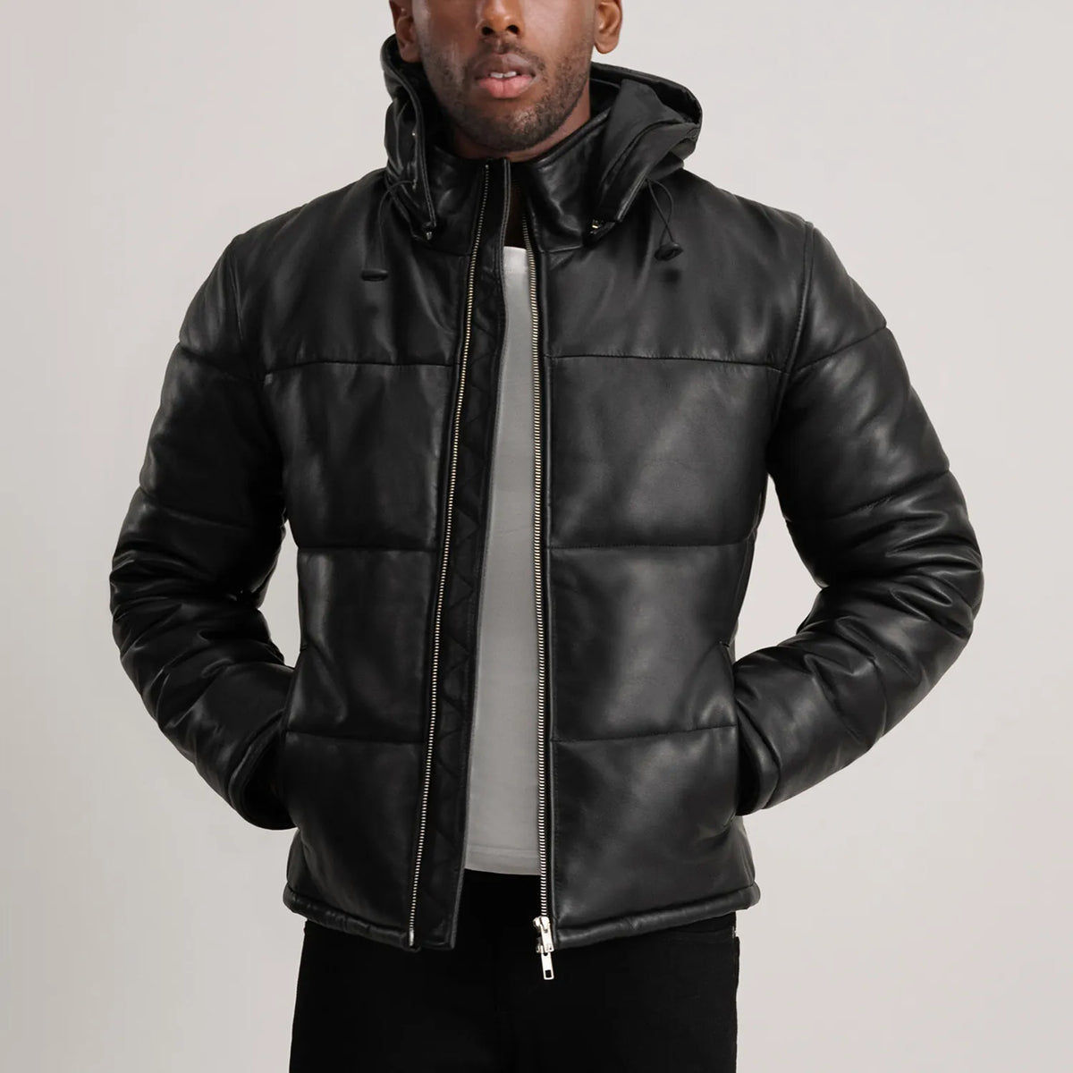 
Gordon Tan Hooded Leather Puffer Jacket in Tan Brown Sheepskin Leather - Вигляд спереду та приталений силует | Купити в офіційному онлайн-магазині