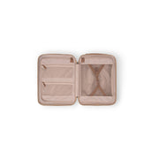 
Крупний план деталей of Classic Collar & Heavy-Duty Zipper Hardware on Hand Luggage Suitcase Front Pocket Zuna для Жінок для Жінок