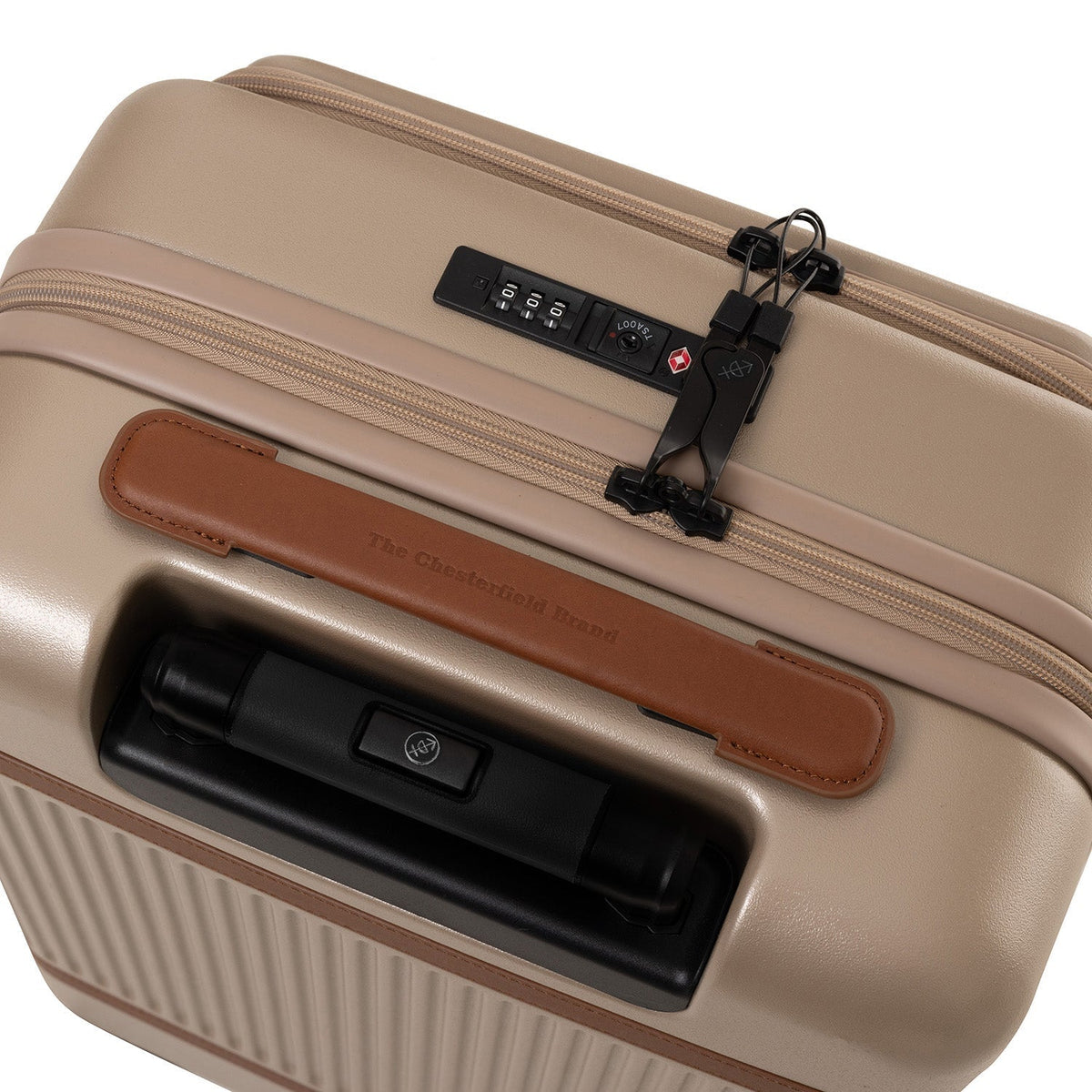 
Як виглядає на людині:  Hand Luggage Suitcase Front Pocket Zuna для Жінок для Жінок на моделі — природне спадання при денному світлі