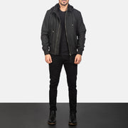 
Hanklin Ma-1 Black Hooded Bomber Jacket - Вигляд збоку з ергономічним кроєм рукава
