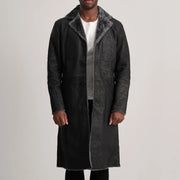 
Kolby Distressed Black Shearling Long Coat in Distressed Black Sheepskin Snuffed - Вигляд спереду та приталений силует | Купити в офіційному онлайн-магазині