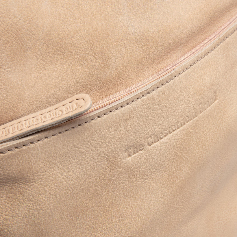 Bern Full-Grain Leather Backpack жіноча