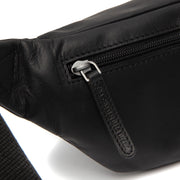 
Solid Antique Brass Hardware & Heavy-Duty Dual Zipper Detail on Brana Шкіряна поясна сумка