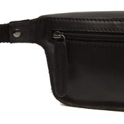 
Solid Antique Brass Hardware & Heavy-Duty Dual Zipper Detail on Toronto Шкіряна поясна сумка