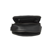 
Solid Antique Brass Hardware & Heavy-Duty Dual Zipper Detail on Arendal Шкіряна сумка через плече