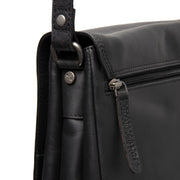
Вигляд підкладки Showing Dedicated Padded Laptop Sleeve & Multi-Compartment Organization