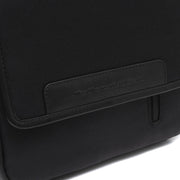 
Вигляд підкладки Showing Dedicated Padded Laptop Sleeve & Multi-Compartment Organization