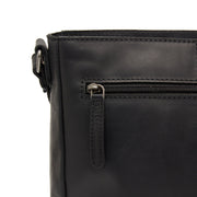 
Вигляд підкладки Showing Dedicated Padded Laptop Sleeve & Multi-Compartment Organization