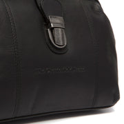 
Крупний план деталей of Classic Collar & Heavy-Duty Zipper Hardware on Rachael Шкіряна сумка